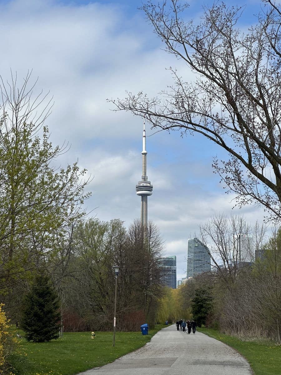 La Tour CN vue depuis les îles de Toronto