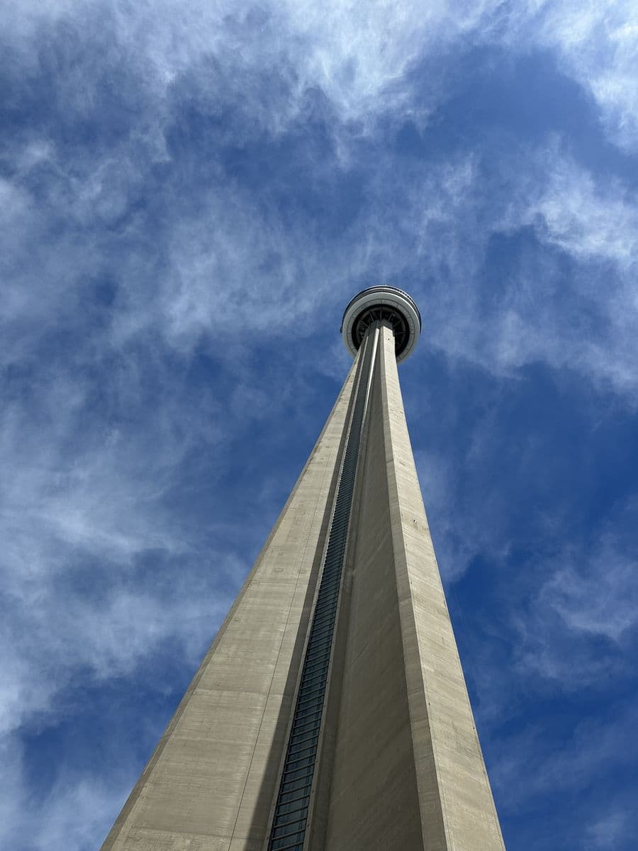Souvenir du jour 15 — Antenne CN Tower à 447m & Grand Départ